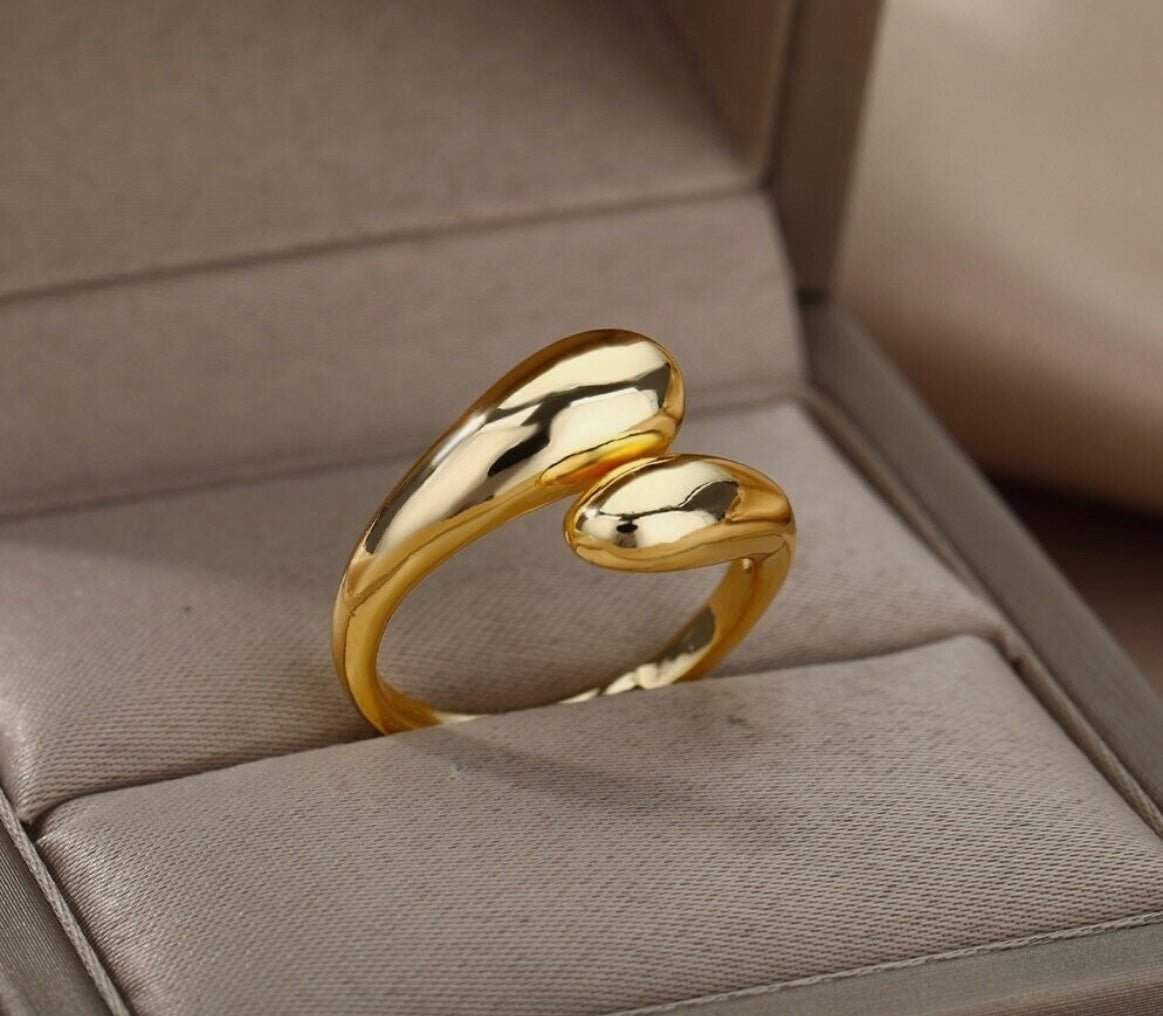 Gold plated hug ring